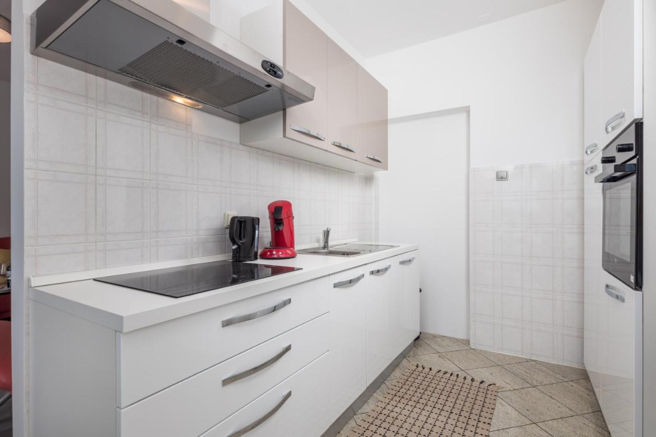 Apartment Kvarner View Kostrena Eksteriør billede